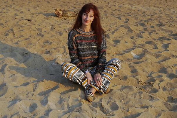 On the Sand (ShopAkira pants)