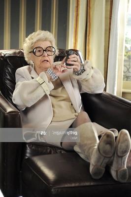 Elaine Stritch (-)