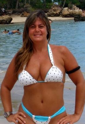 stunning classy looking matures in teasing bikini&;s