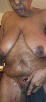 Unwashed Raunchy Smelling Old Pussy - 15 Pics
