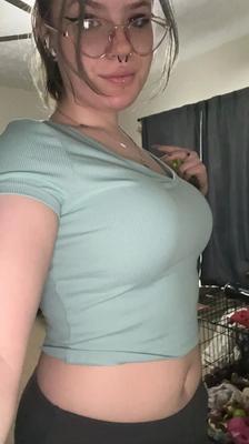9 Pics Curvy teen girl