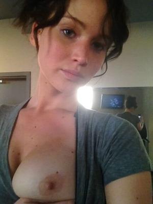 Jennifer Lawrence Nus