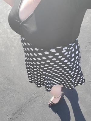 MILF in Nylons, Gaters und Heels – gelangweilte Hausfrau