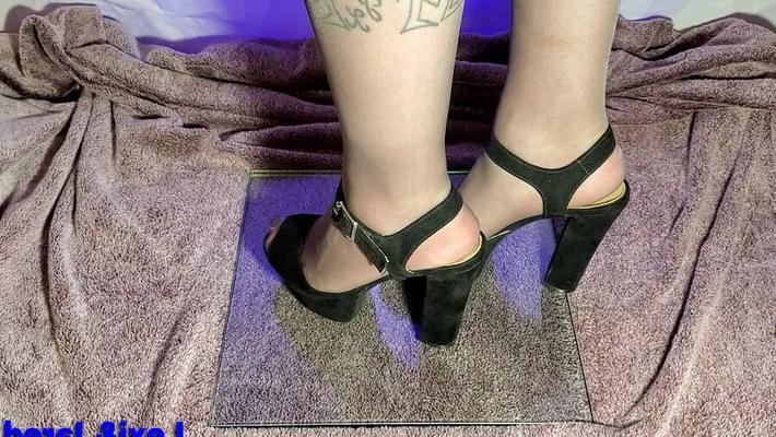 Nylon Young Feet in High Heels and Pantyhose Foot Fetish