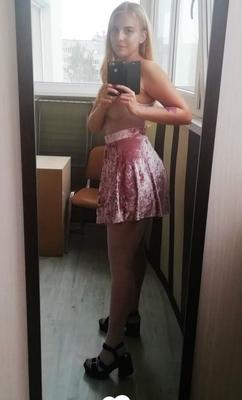 A couple of selfies before the beach