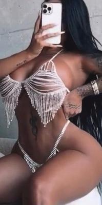 Enise Sude nude
