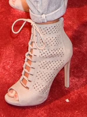 Annemarie Carpendale x HQ