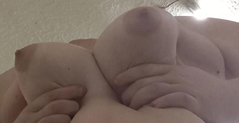 8 Pics Fette Milch euter