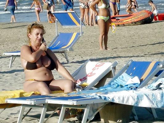 Granny on the Prowl in the MatureVan