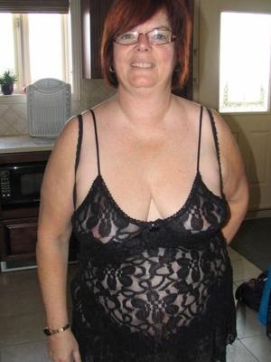 Husband exposes his Canadian BBW wife