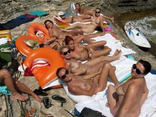 ビーチでのセックス