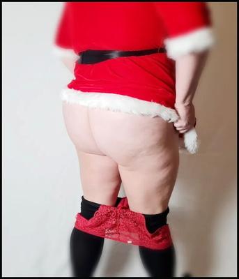 Happy Christmas - 6 Pics