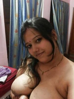 South bbw aunty show nude