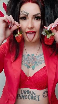 Dominatrix Nika wishes you a Happy Valentine's Day!