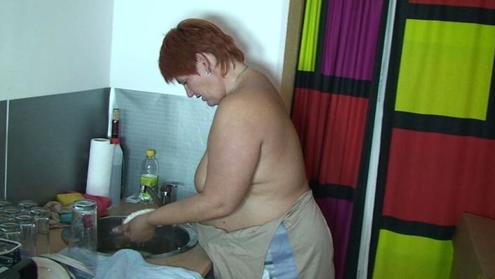 SOLO SEX in the KITCHEN