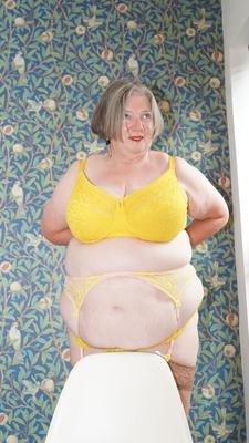 Chris44g Gelbe Dessous