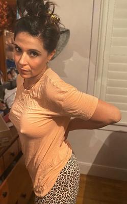 Amador MILF Grande TEASE