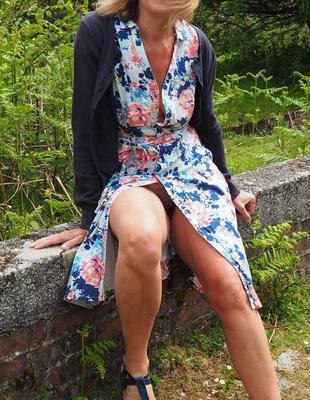 Mature up skirt