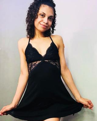 6 Pics Alexa 🖤