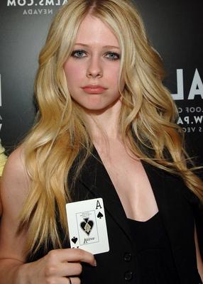 Avril Lavigne is your new girlfriend volume