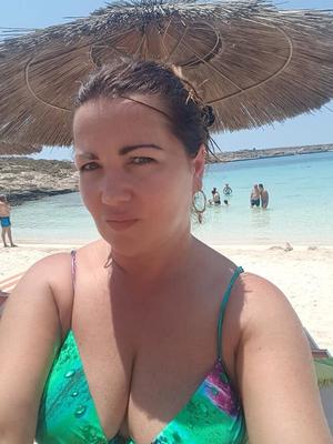 Violett milf self pics