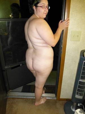 ヌーディストBBW元