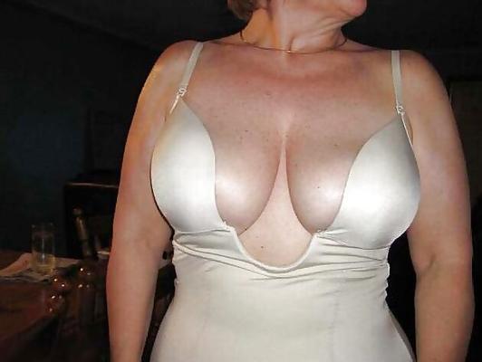 TANTE MAT LUND SAKHAT