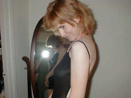 Cute Redheaded MILF Jessi