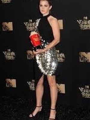 Hot Celebrity : Emma Watson