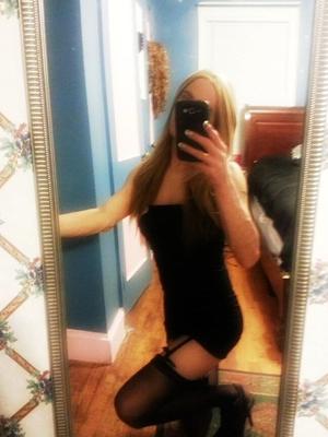 Thigh High shemale