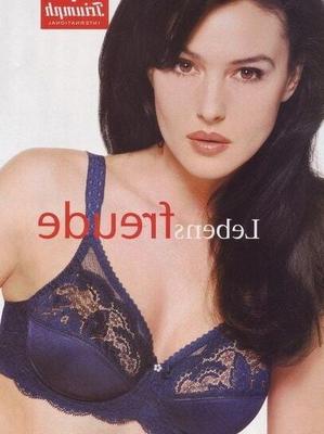 Tetas de la Bellucci