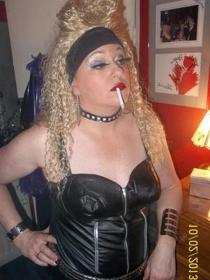 BILLIGE BILLIGE SCHLAMPE