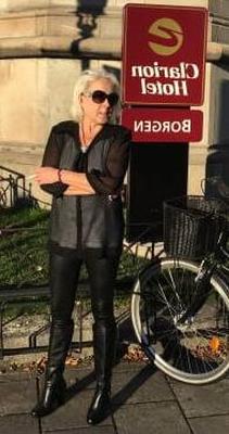 スウェーデンの変態熟女