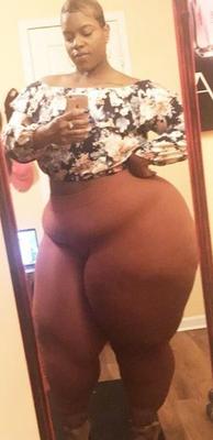 Mega chunky bbw pear emmiii