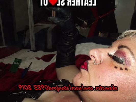 LEATHER SLUT