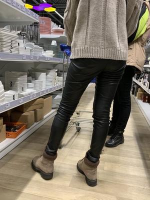 Bunda boa e madura em espuma