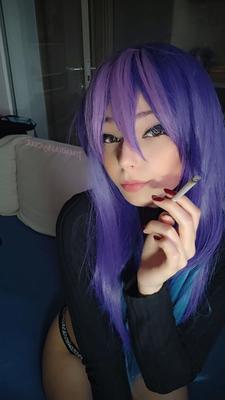 愛らしい Egirl 喫煙 - 10 写真