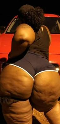 Big body chunky legged mega booty wide hip bbw pear chantel