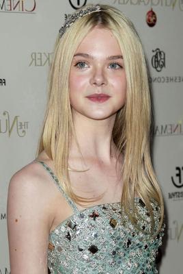Celebrity Hot - Elle Fanning