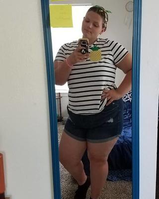 BLONDE PIG