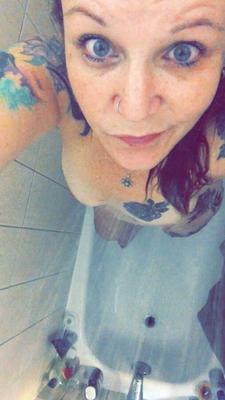 Jennifer B ()