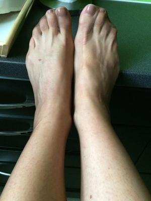 Pieds en nylon IX