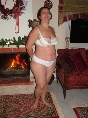 Sexy matures, curvy, bbw, and grannys in sexy outfits