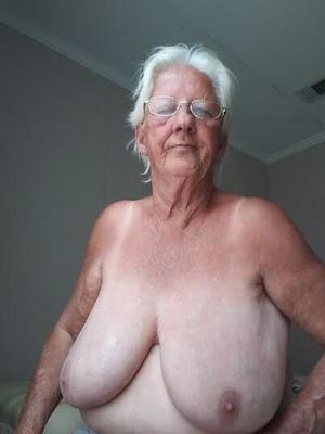 Older and hot (Fat women)