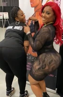 Thick Ebony Weeza