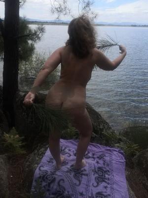 Mature milf outdoor exibitionist