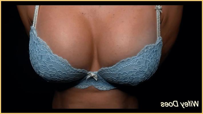 Wifey in a blue wet bra - 5 Pics