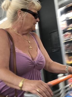 Shopping for tits