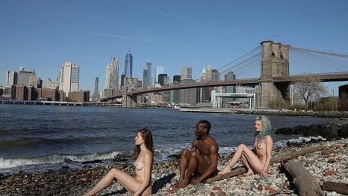 Artistic nudes