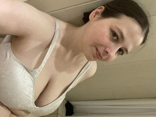 12 Photos Fille Typique D'à Côté